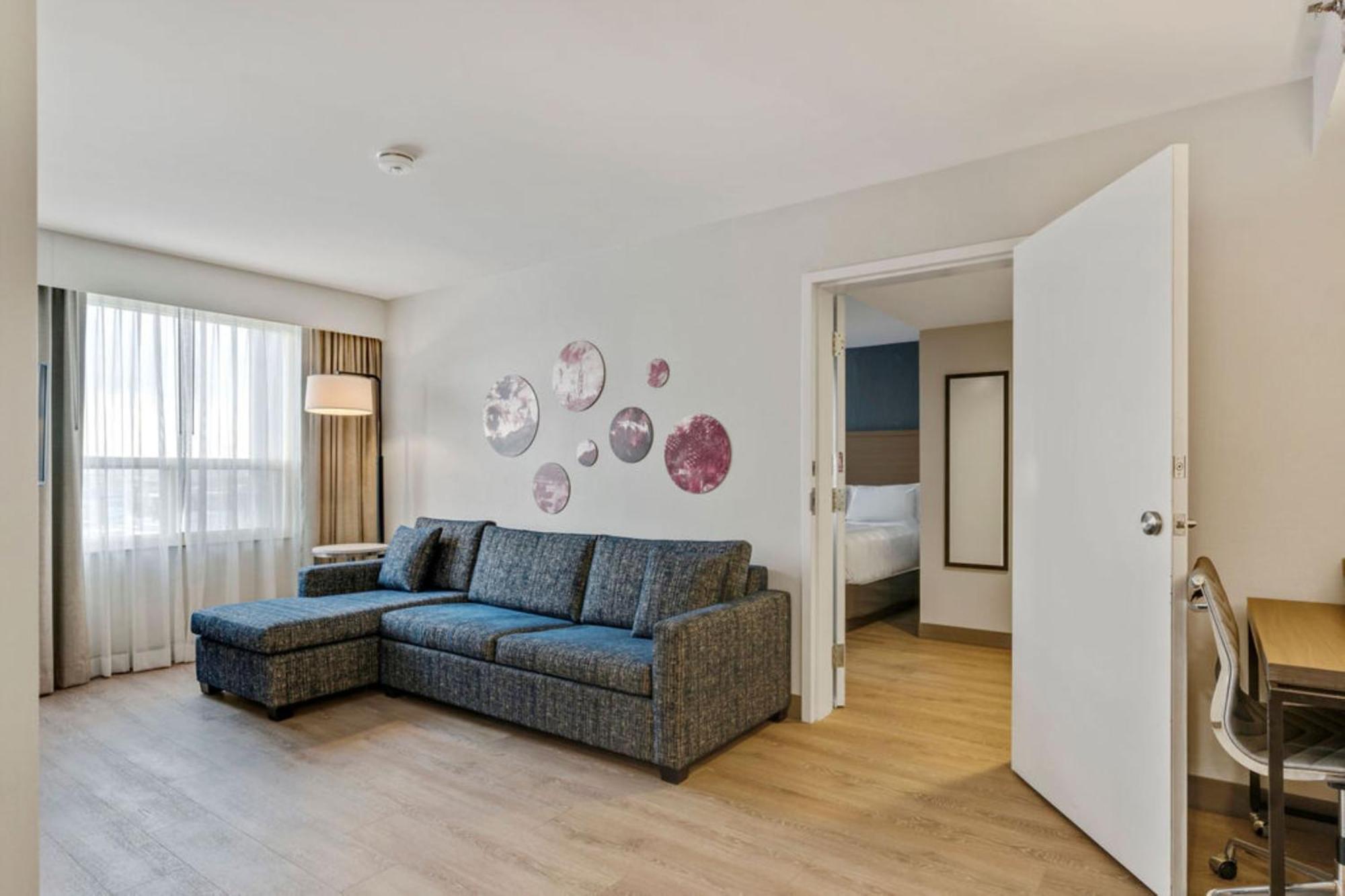 Holiday Inn & Suites Ottawa Kanata By Ihg Εξωτερικό φωτογραφία