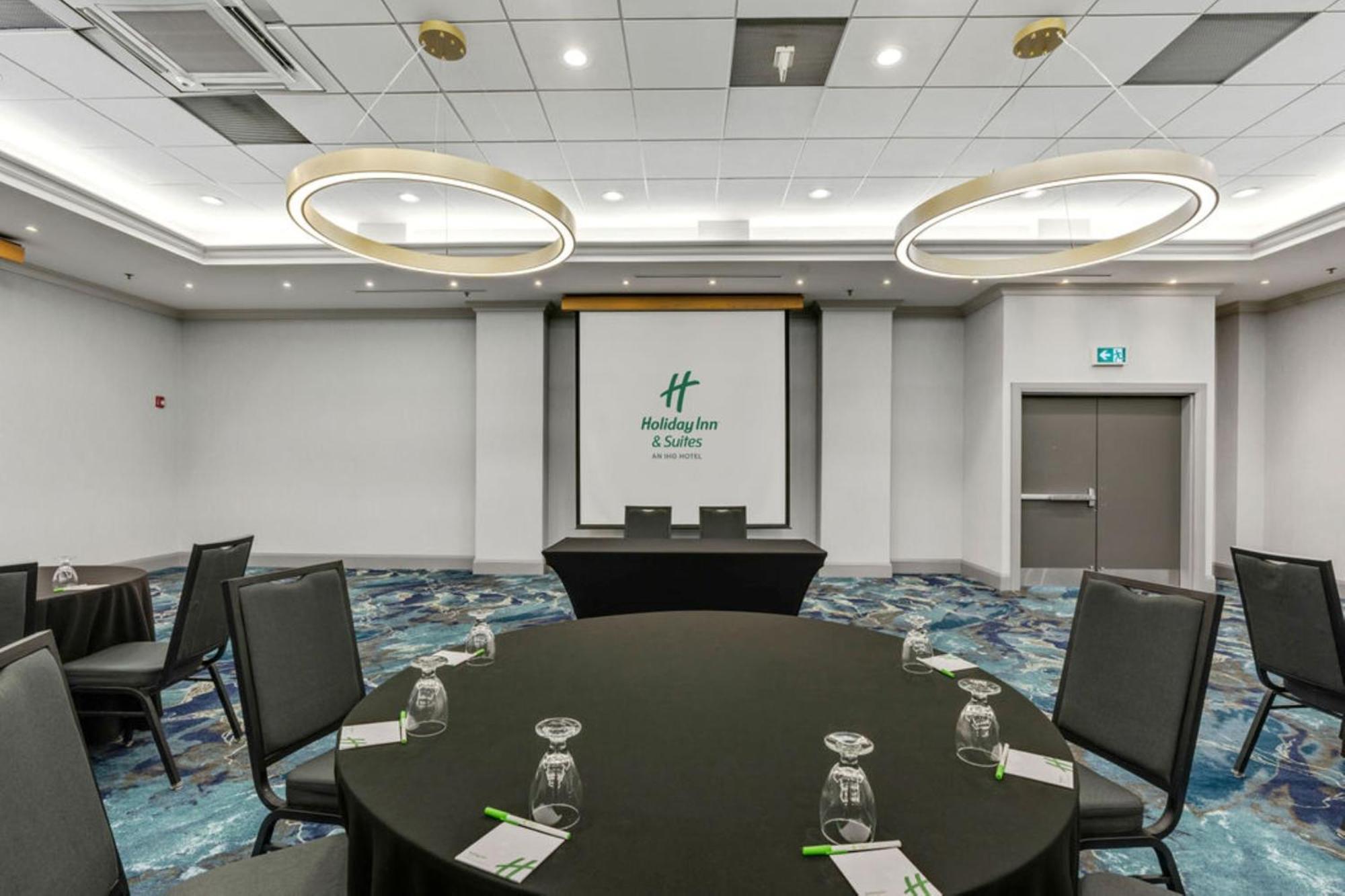 Holiday Inn & Suites Ottawa Kanata By Ihg Εξωτερικό φωτογραφία