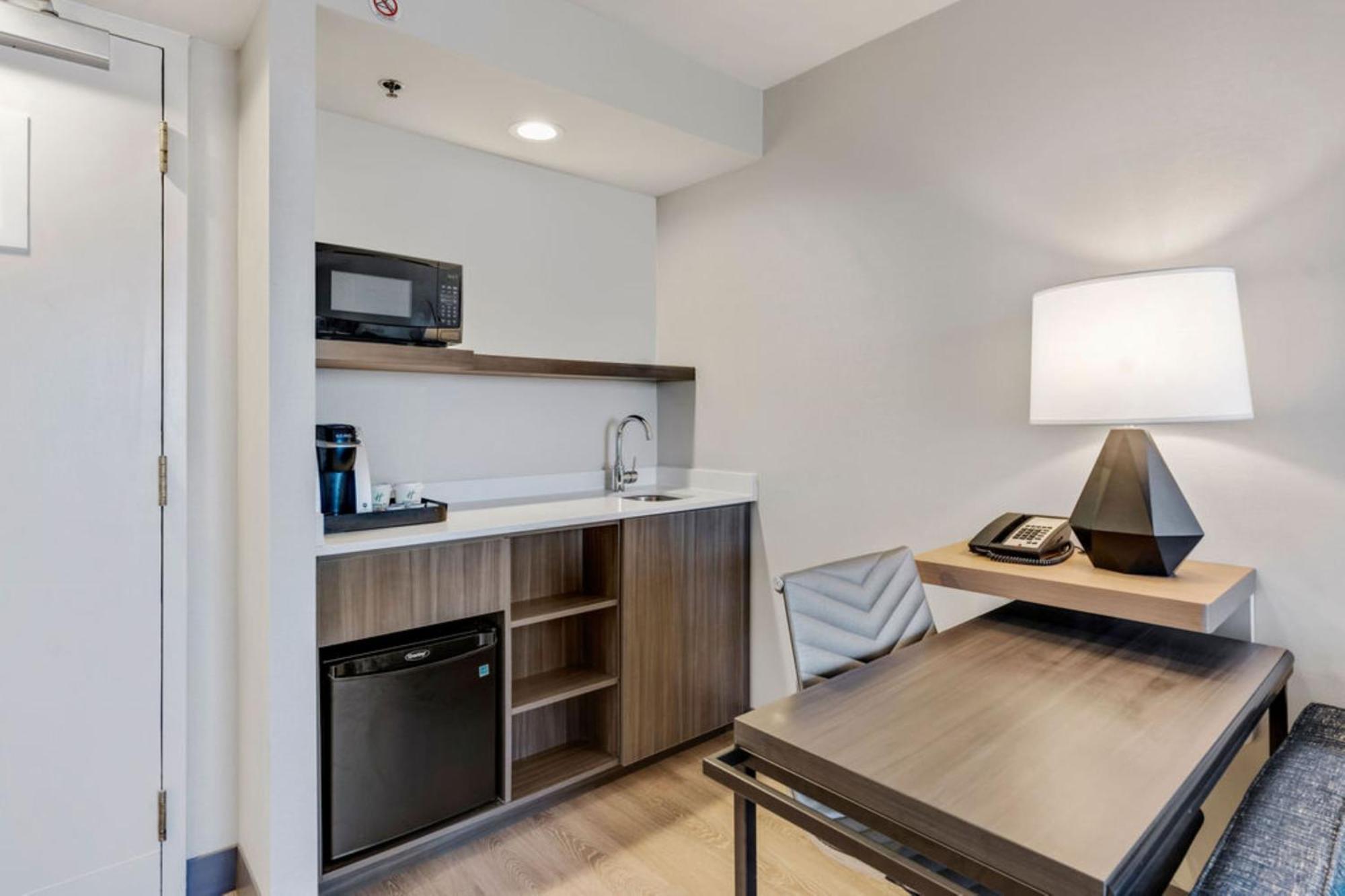 Holiday Inn & Suites Ottawa Kanata By Ihg Εξωτερικό φωτογραφία
