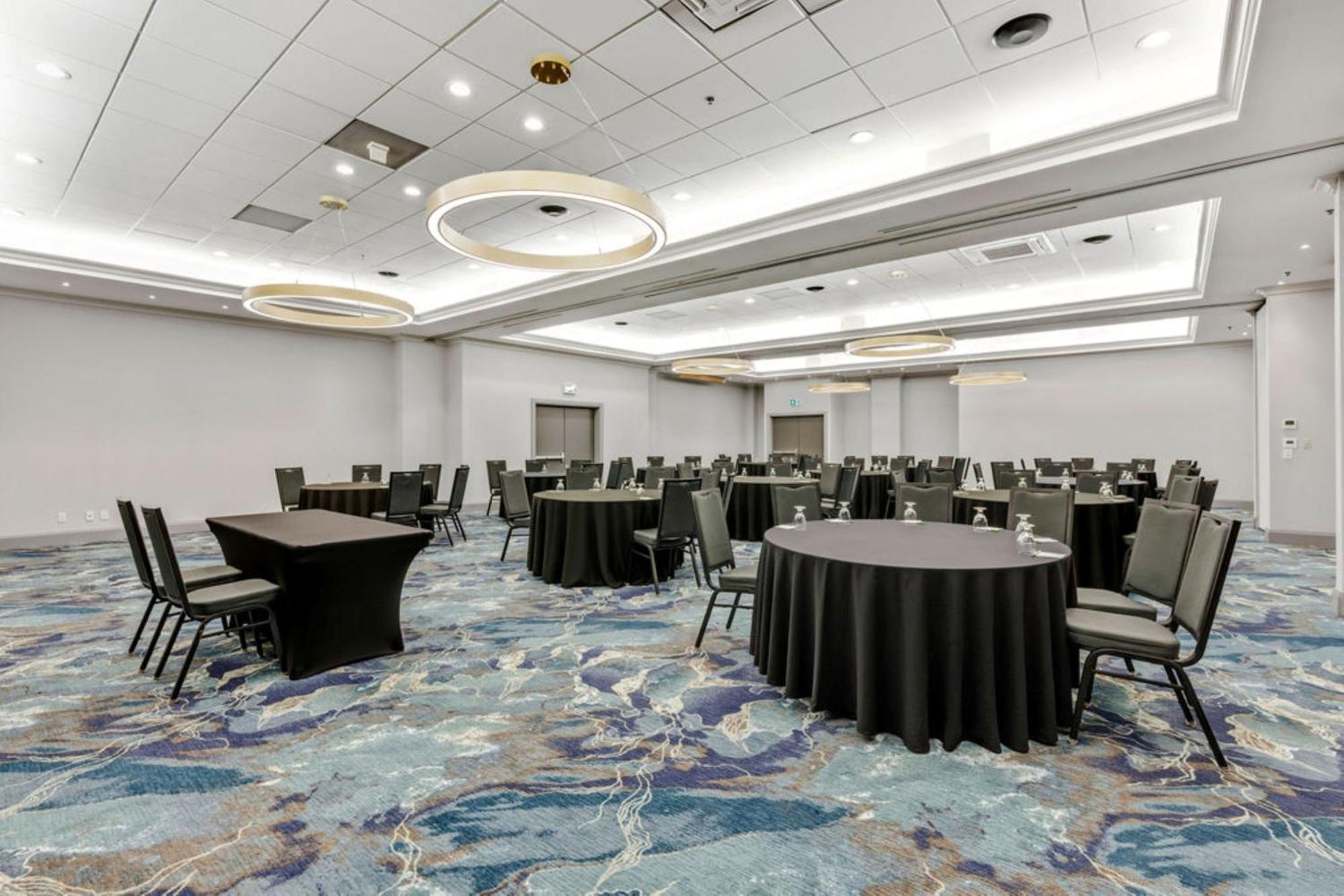 Holiday Inn & Suites Ottawa Kanata By Ihg Εξωτερικό φωτογραφία
