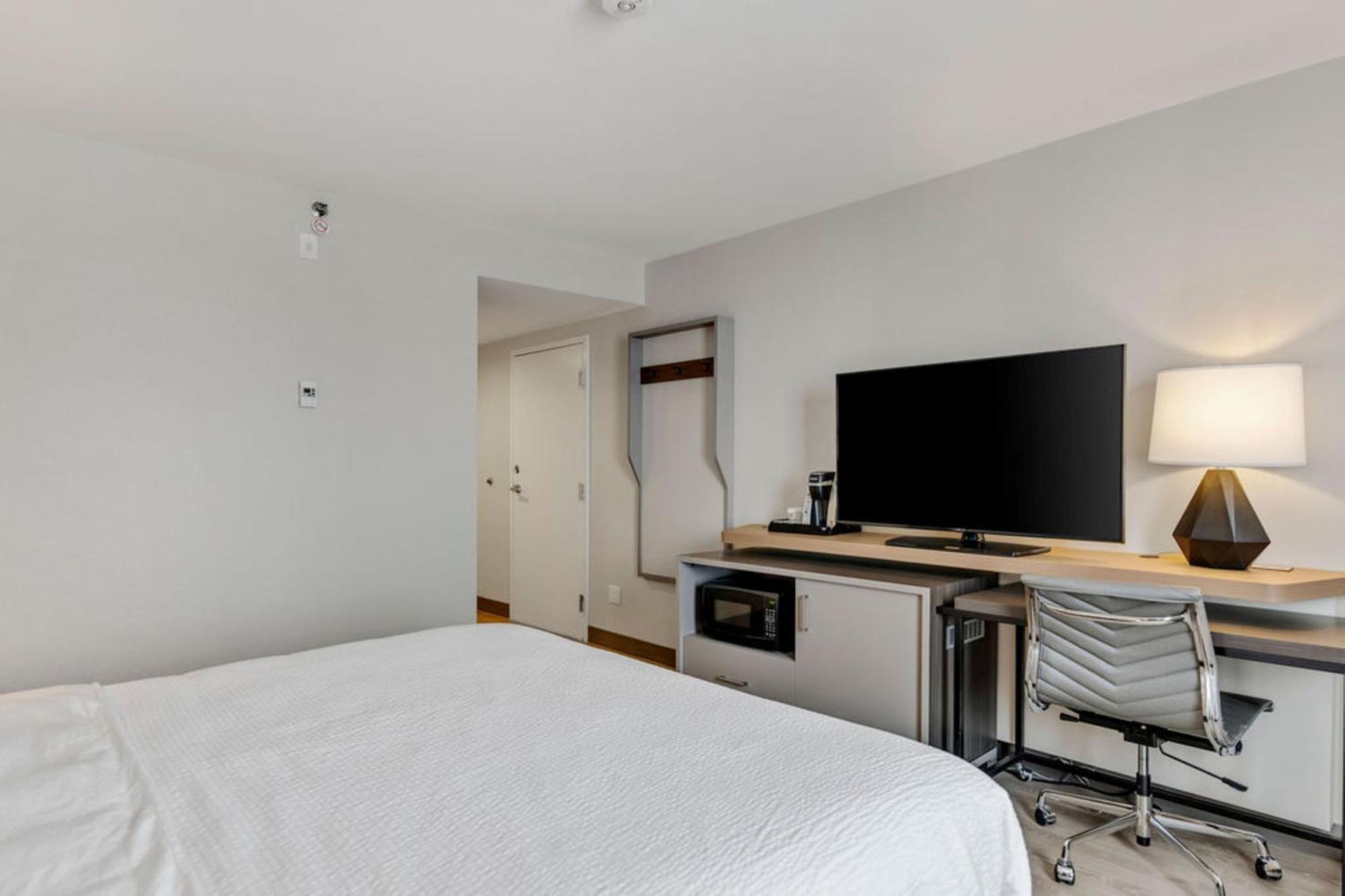 Holiday Inn & Suites Ottawa Kanata By Ihg Εξωτερικό φωτογραφία