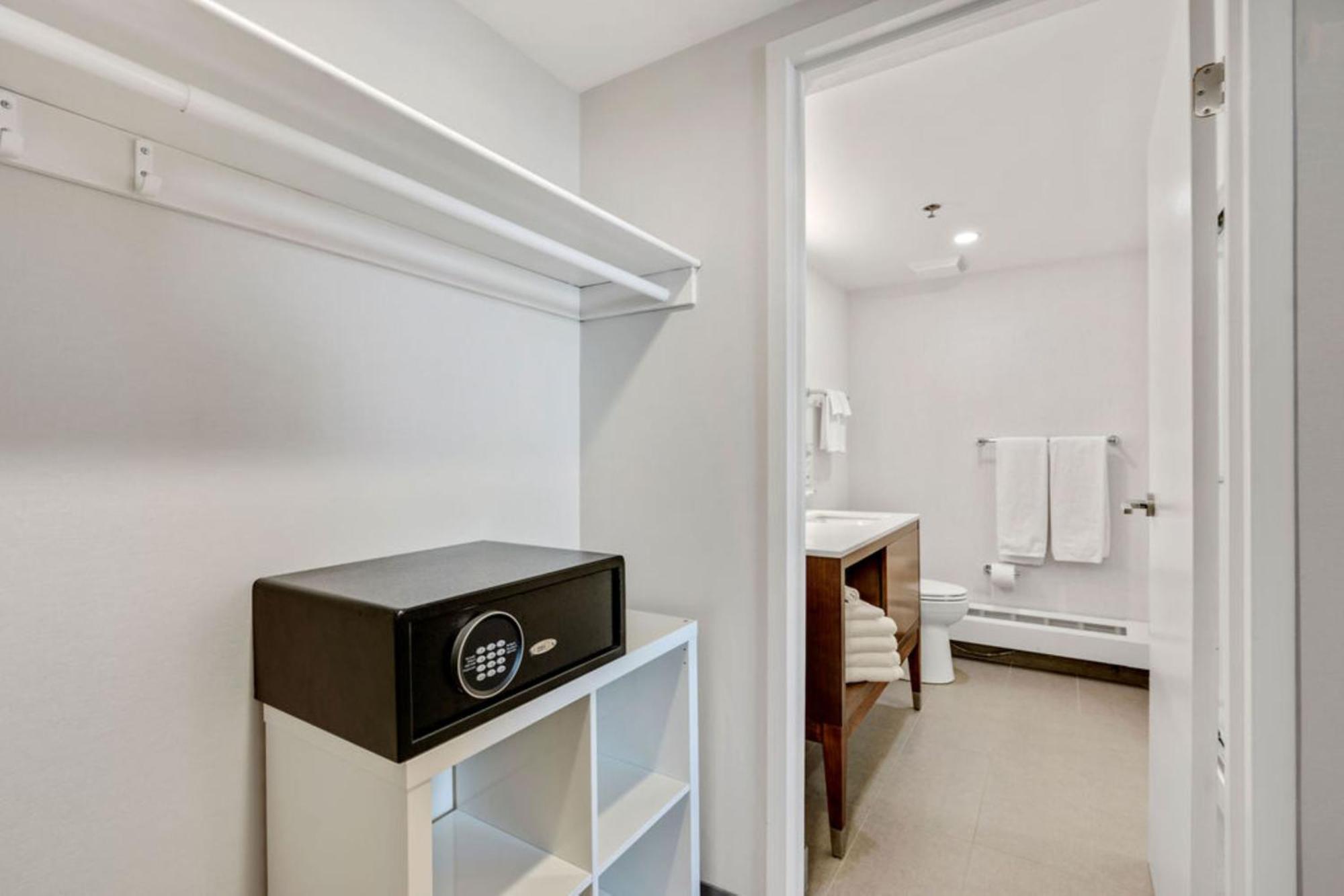 Holiday Inn & Suites Ottawa Kanata By Ihg Εξωτερικό φωτογραφία