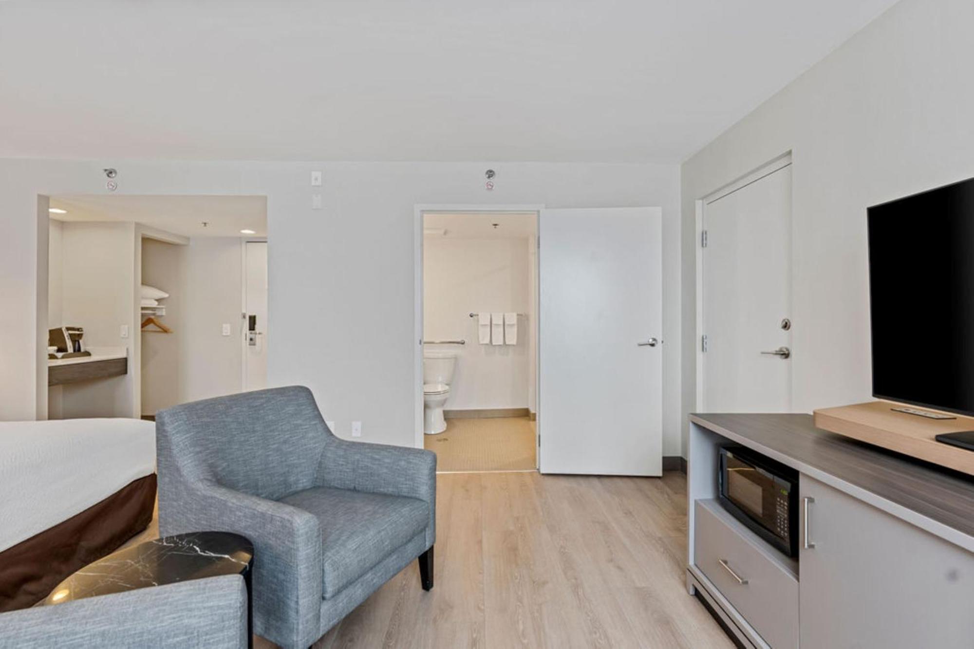 Holiday Inn & Suites Ottawa Kanata By Ihg Εξωτερικό φωτογραφία